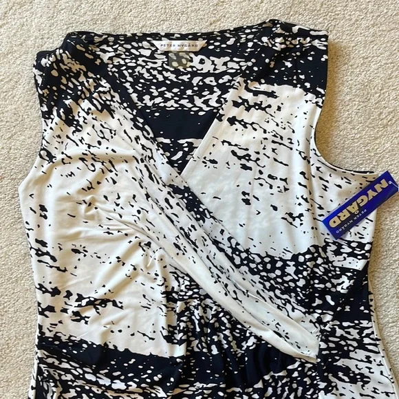 Abstract black and white tank - Picture 2 of 2